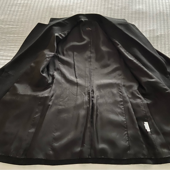 Like New Black& White Striped Dress Suit 2pcs ( jacket and skirt) - Picture 8 of 16